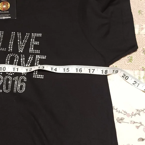 Pat Benatar 2016 Concert Tee. Size xl. NWT. - Picture 5 of 6